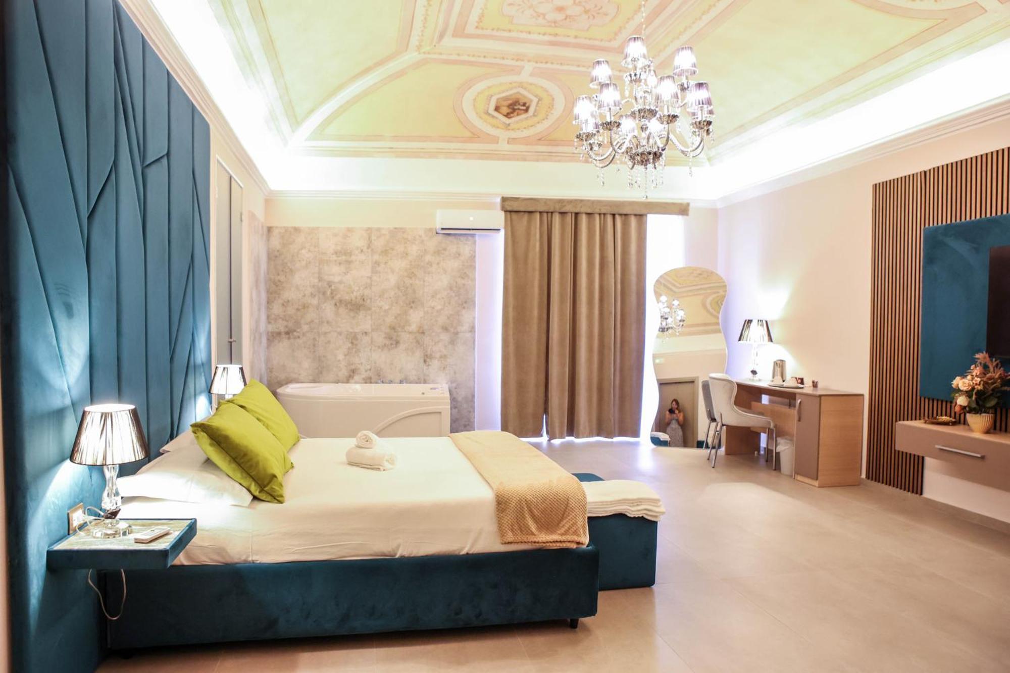 B&B Suites&Rooms Piazza Dei Martiri Катания Экстерьер фото