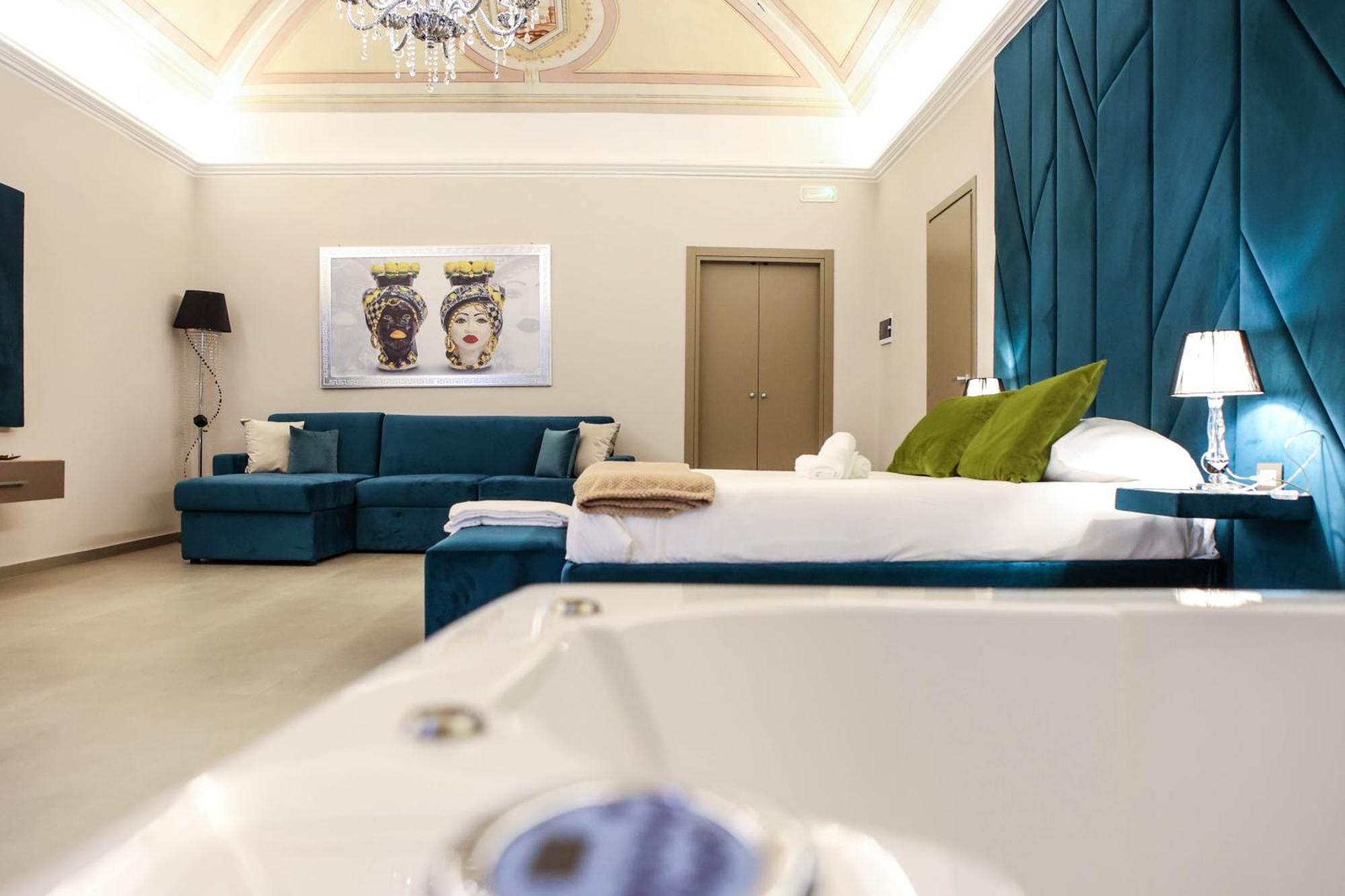 B&B Suites&Rooms Piazza Dei Martiri Катания Экстерьер фото