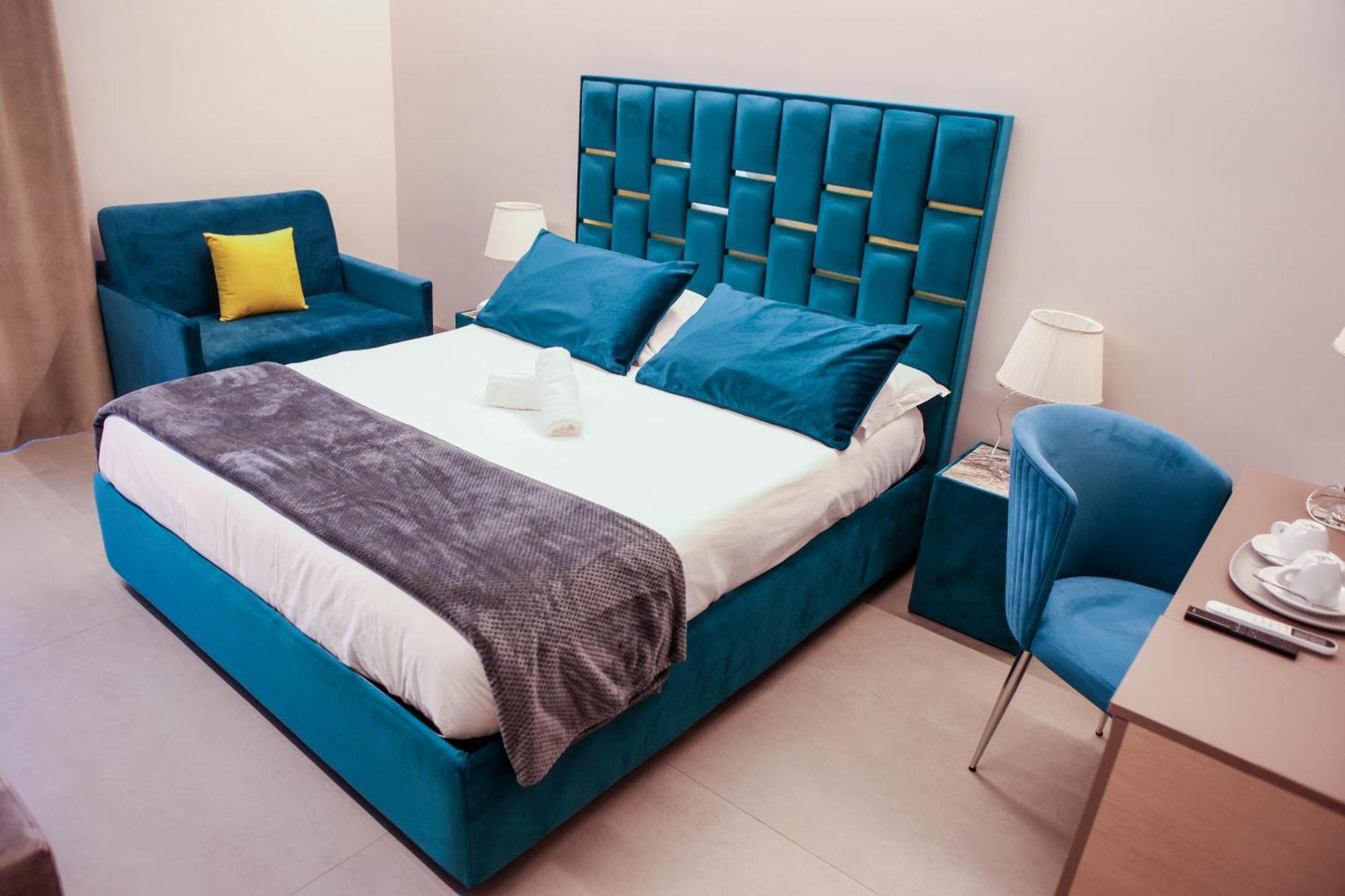 B&B Suites&Rooms Piazza Dei Martiri Катания Экстерьер фото