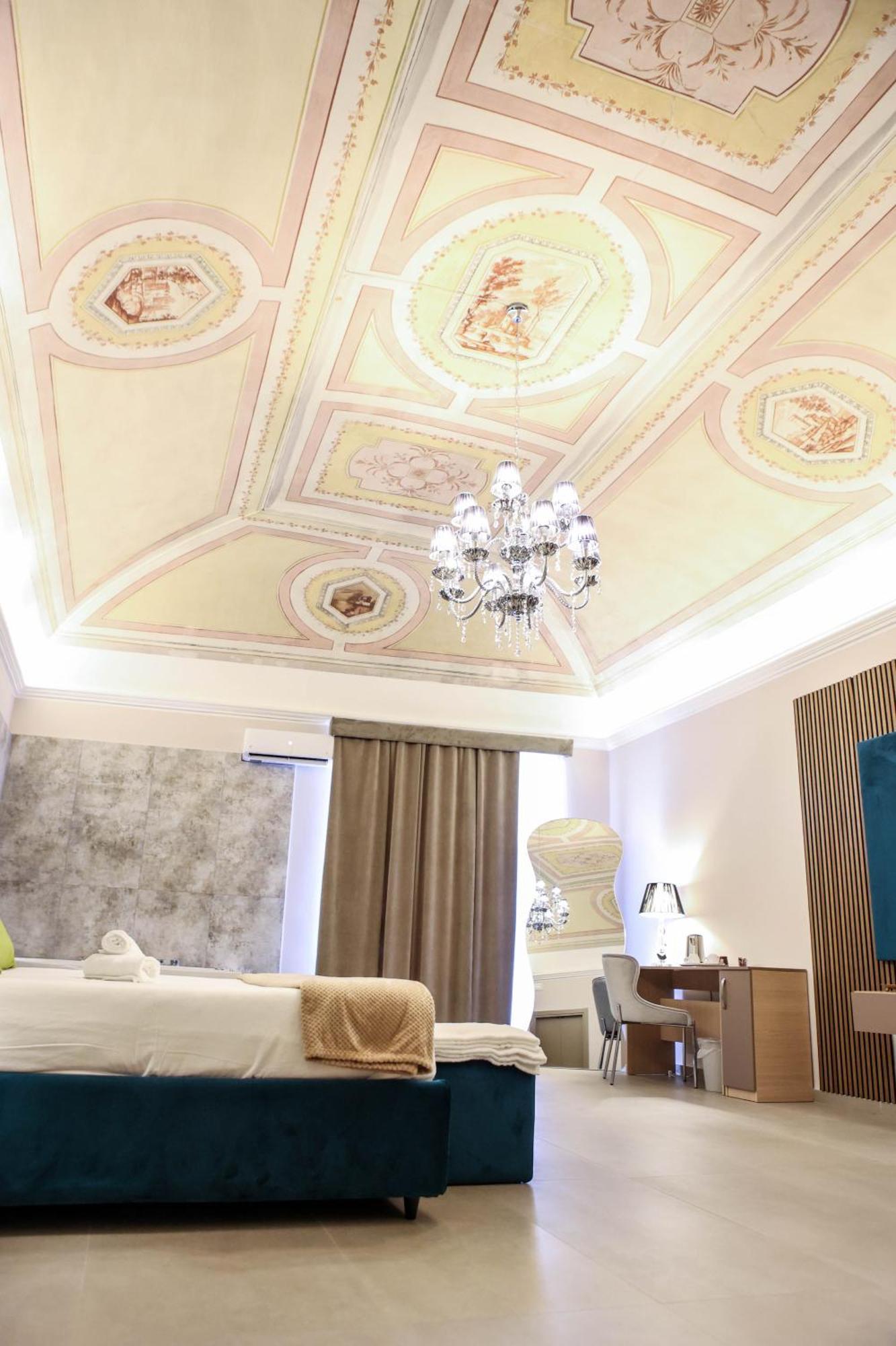 B&B Suites&Rooms Piazza Dei Martiri Катания Экстерьер фото