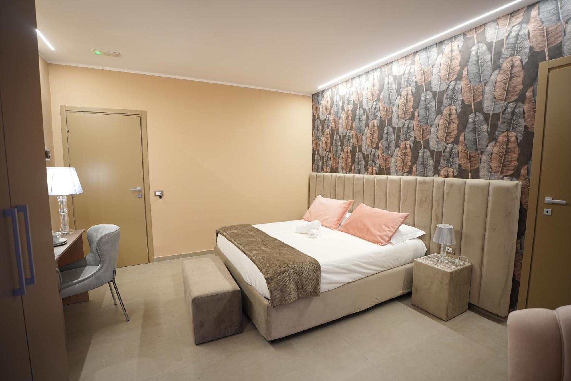 B&B Suites&Rooms Piazza Dei Martiri Катания Экстерьер фото