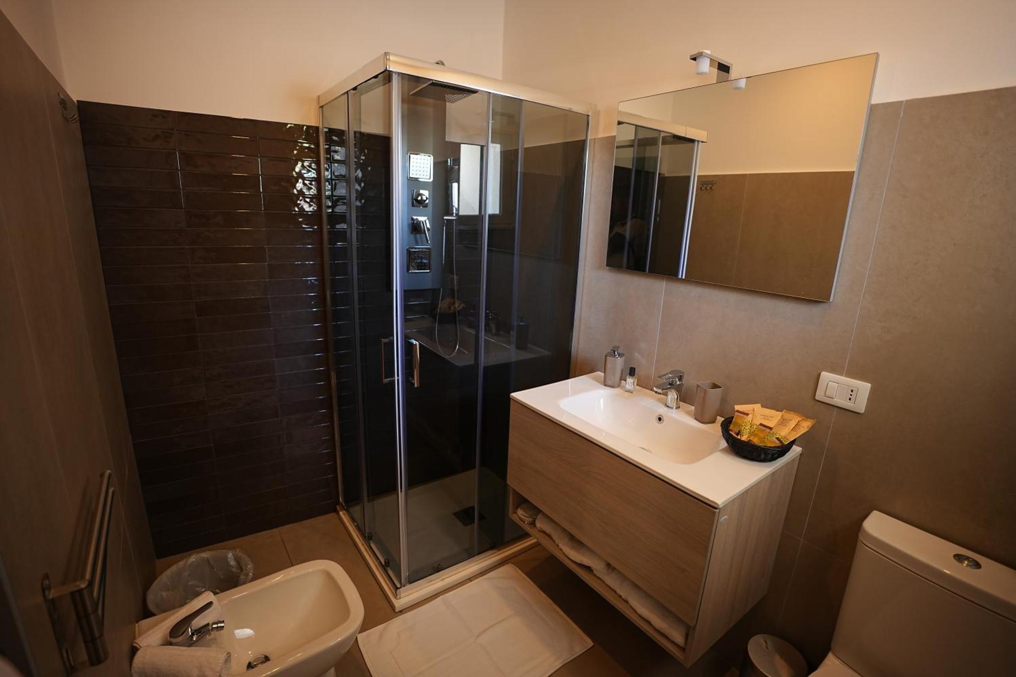 B&B Suites&Rooms Piazza Dei Martiri Катания Экстерьер фото