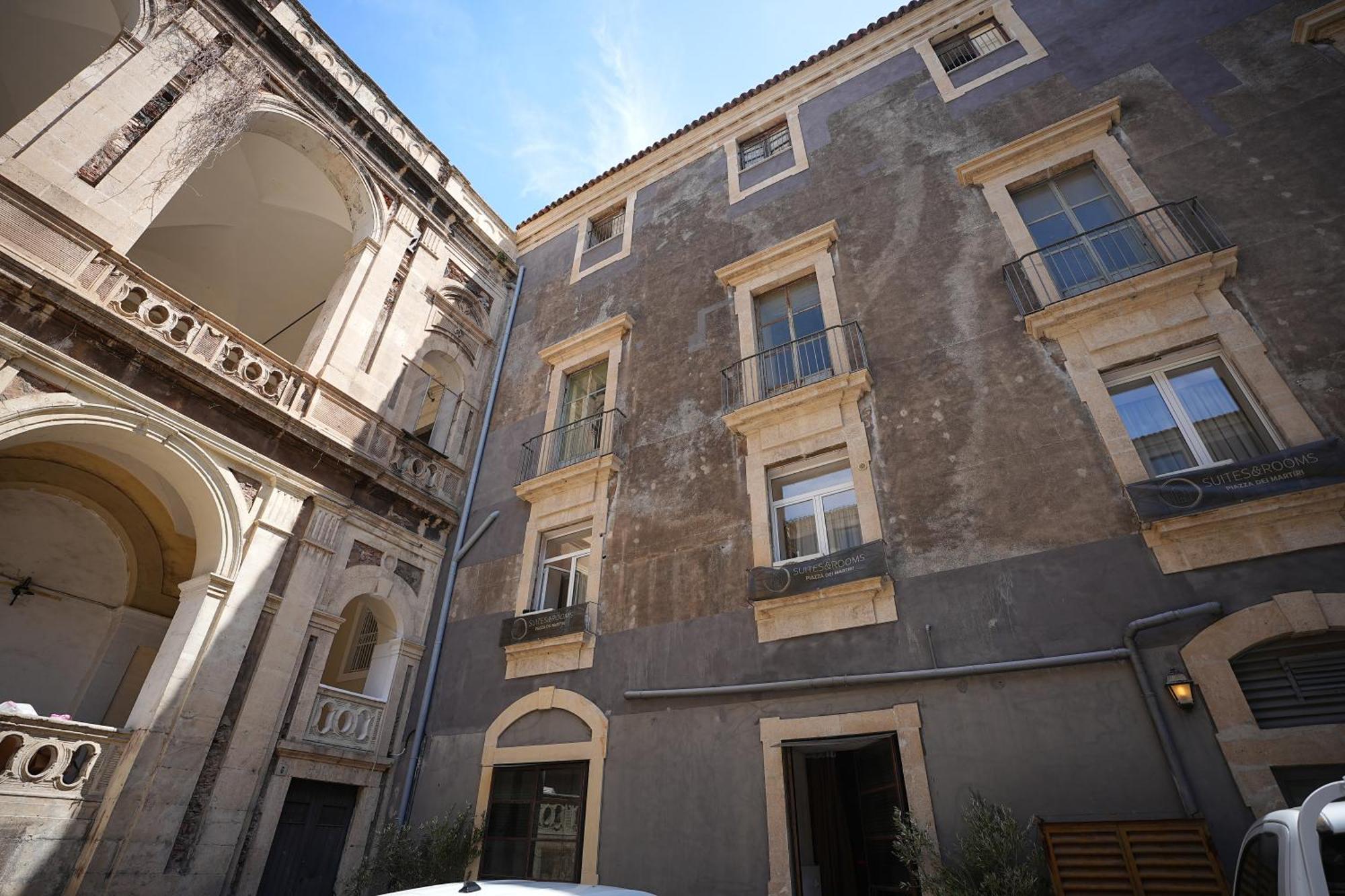 B&B Suites&Rooms Piazza Dei Martiri Катания Экстерьер фото